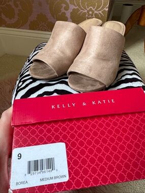 Kelly & Katie Suede Open-Toe Slide in Medium Brown